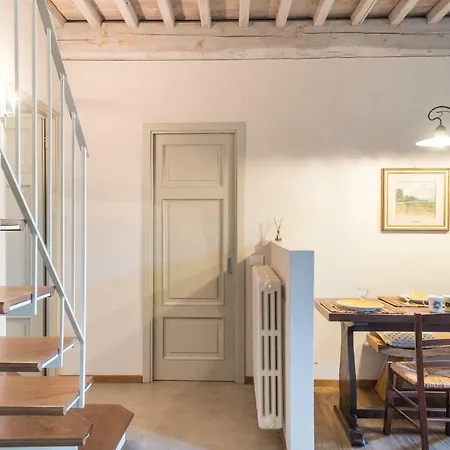 Tornese With Private Parking And Terrace Appartement *
