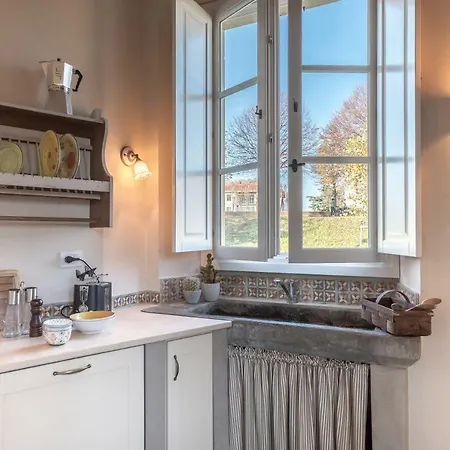 Tornese With Private Parking And Terrace Appartement *